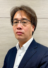 白川 愛幸 氏